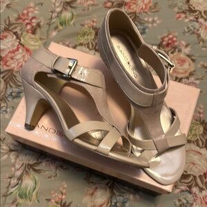 Bandolino Cream Heels Elegant Strappy Design